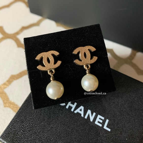 Chanel Pearl Drop Earrings - Picture 2 of 2